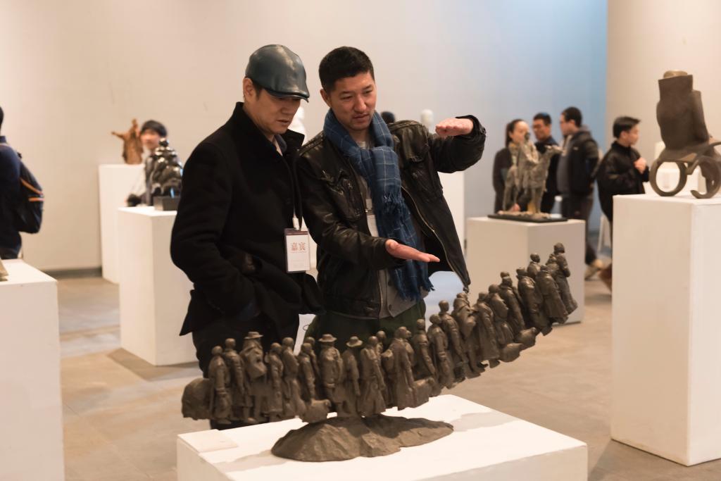 “天南地北”――学院具象雕塑教学交流展在广州美术学院举办